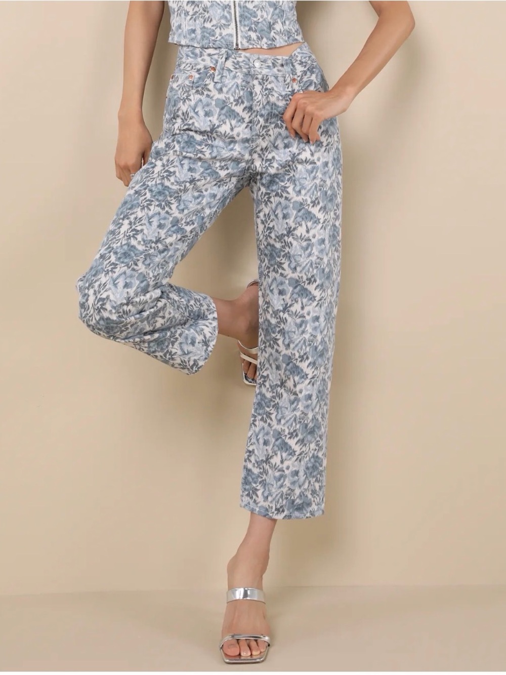 501 90's Ankle Medium Wash Floral Mid-Rise Straight Leg Jeans